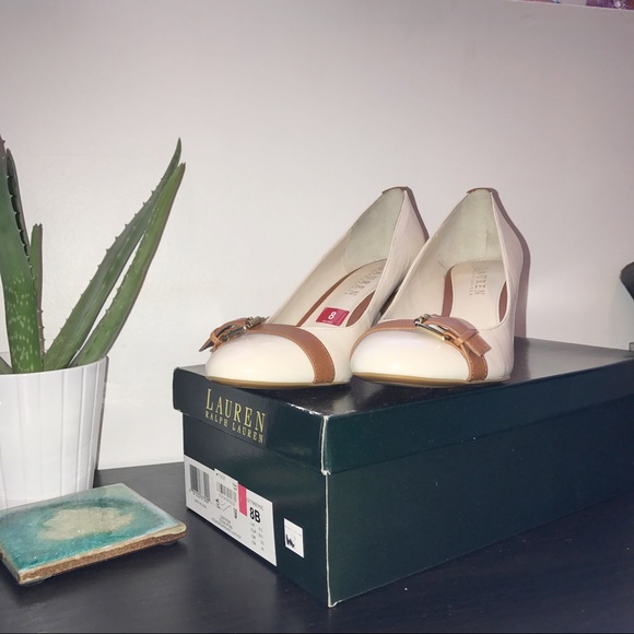 COPY - RALPH LAUREN HEELS - Picture 3 of 3